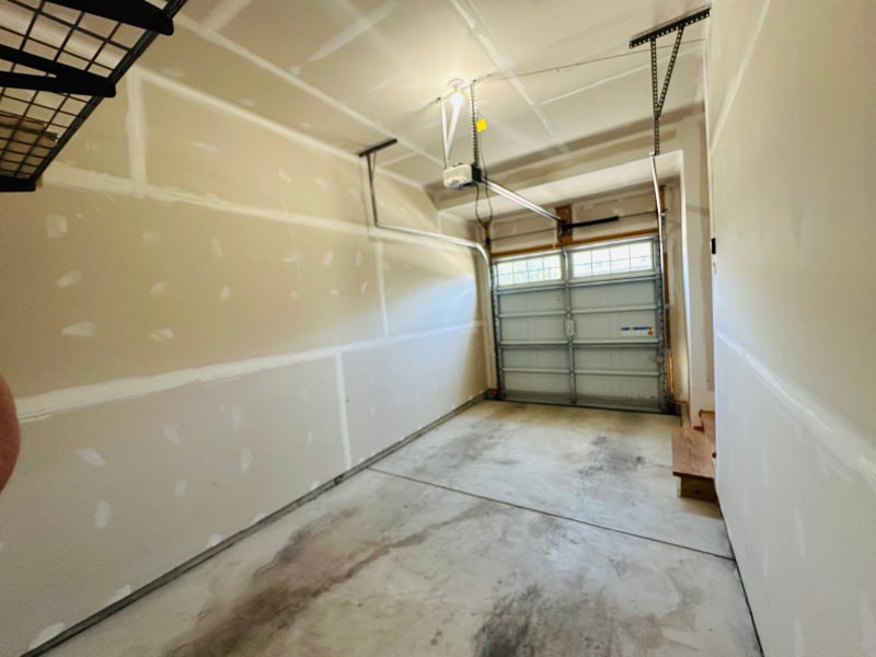 Building Photo - 402 Tree Of Heaven Way