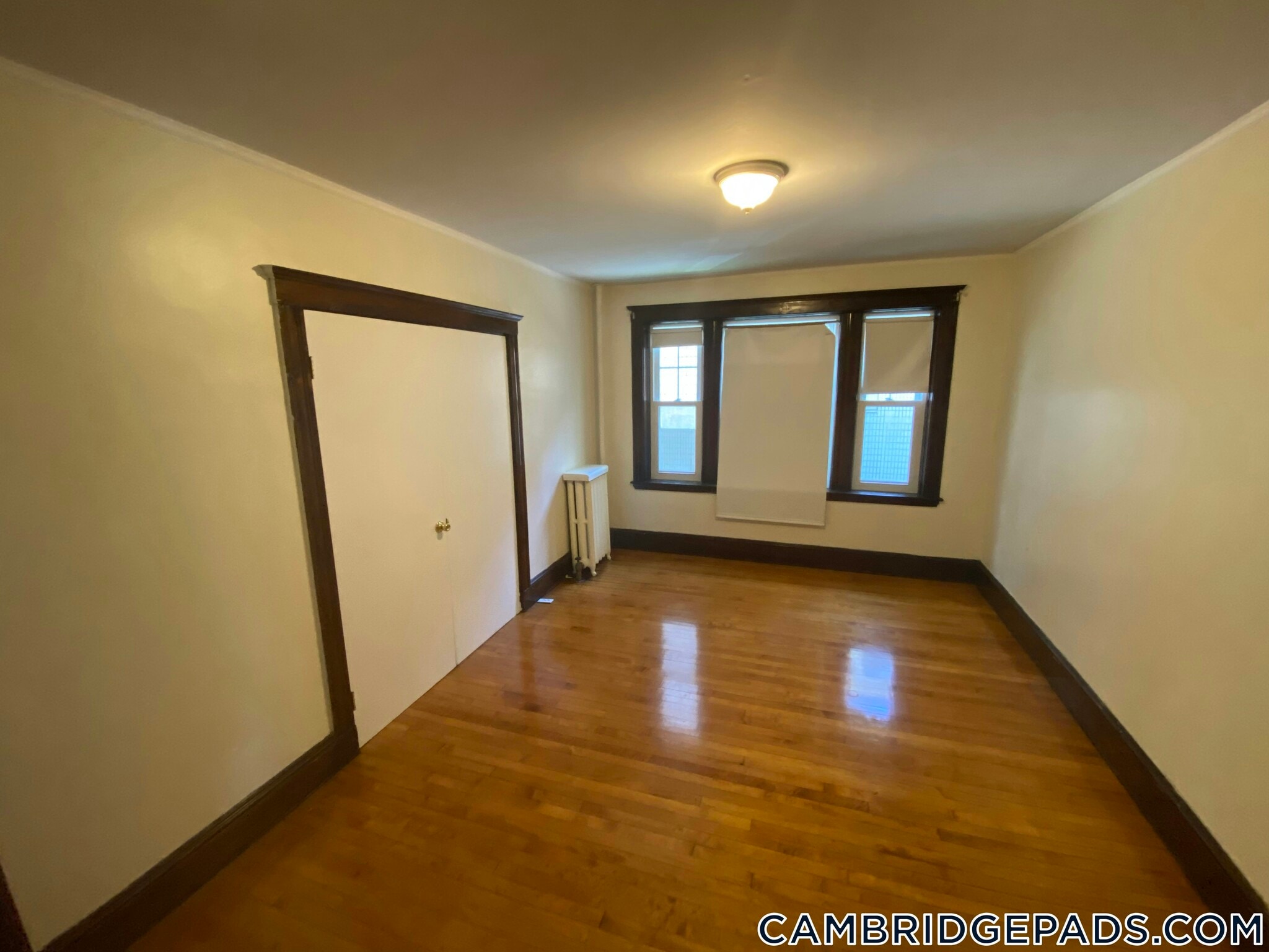 Building Photo - 14 Centre St