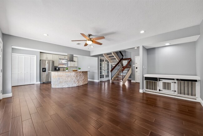 Building Photo - 17634 Huntersglen Cir