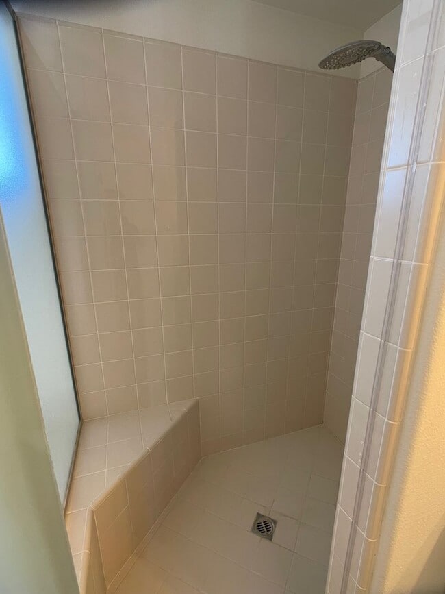 Building Photo - Oxnard 4 Bedroom 3 Full Bathroom 2-Story Home