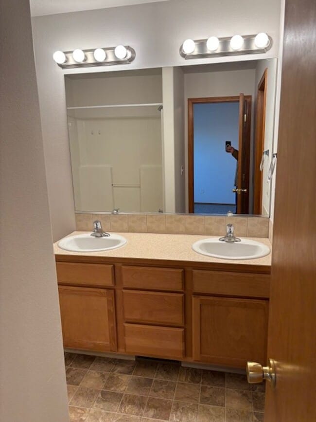 Building Photo - $2,250 / 3br - 1240ft2 - ?? NICE Valley 3Bd 2Ba Rancher! Ready Now! #1338 ?? (Spokane Valley)