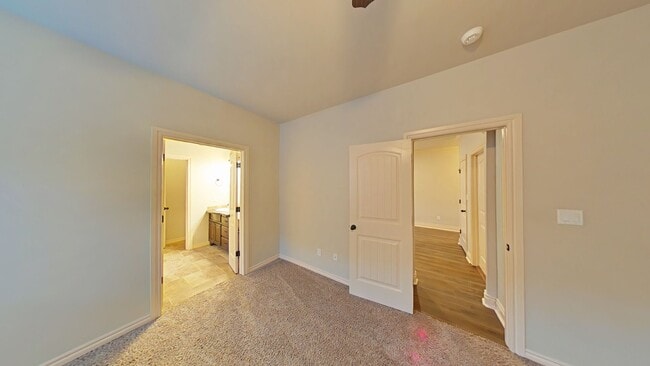 Building Photo - 905 SW 79th St