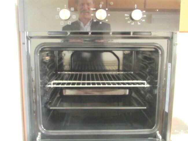 Building Photo - 33 N Clifton Ave