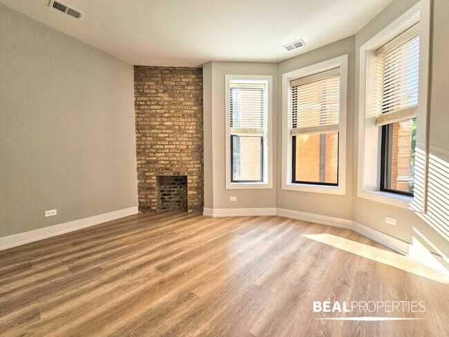 Building Photo - 432 W Belden Ave