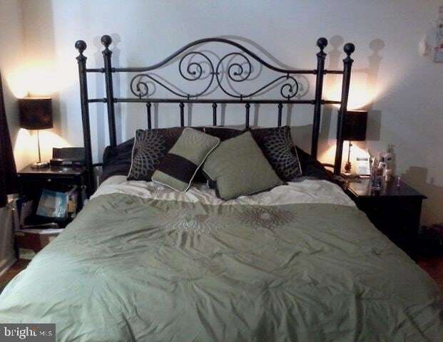 Building Photo - 1531 Poplar St