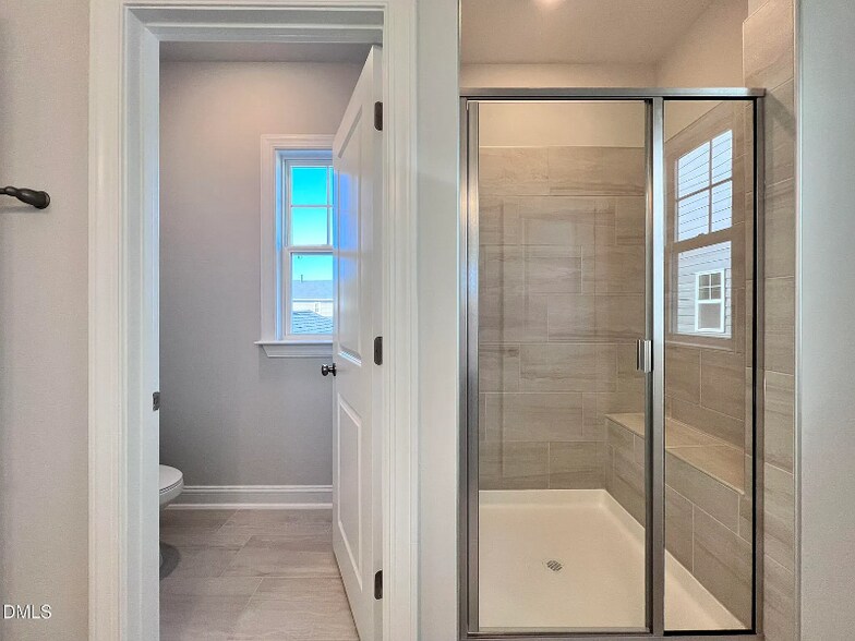 Building Photo - 304 Canyon Spring Trl