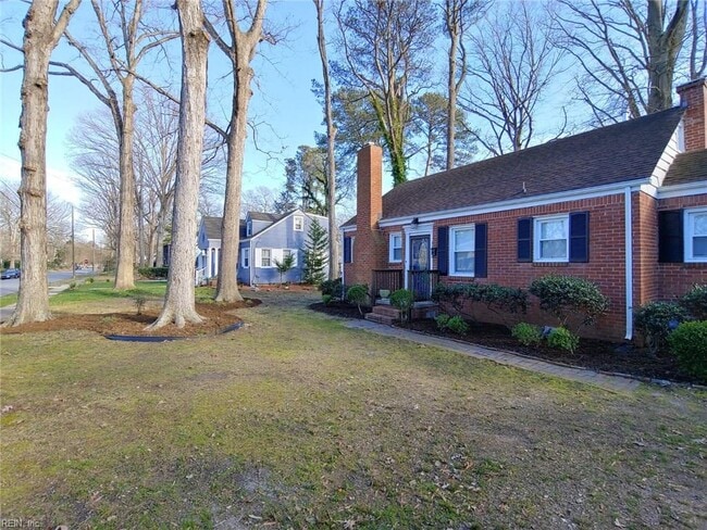 Building Photo - 1123 Frank St