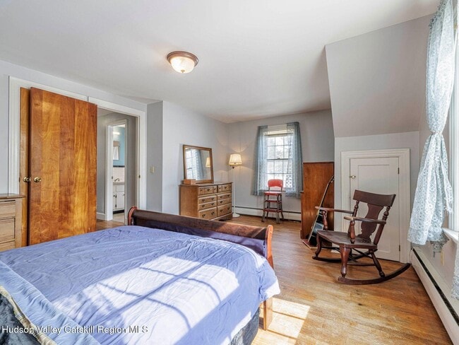 Building Photo - 11 Julia Ave