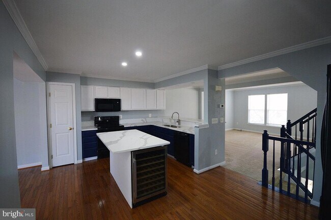 Building Photo - 106 Cagney Terrace SE