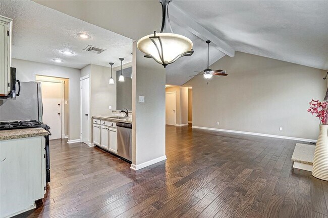 Building Photo - 3915 Stovepipe Ln