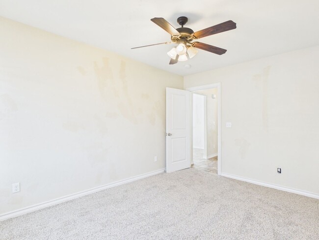 Building Photo - 3501 S Van Buren St