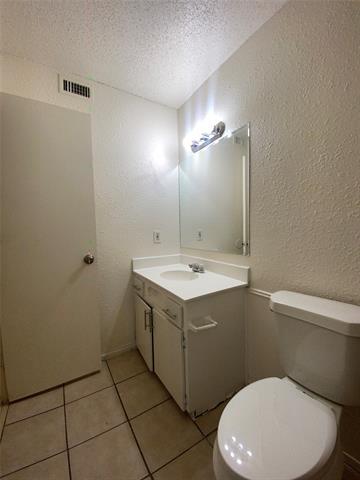 Building Photo - 6808 Trail Lake Dr