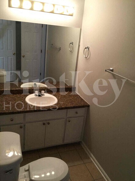 Building Photo - 8321 Mountain Pass