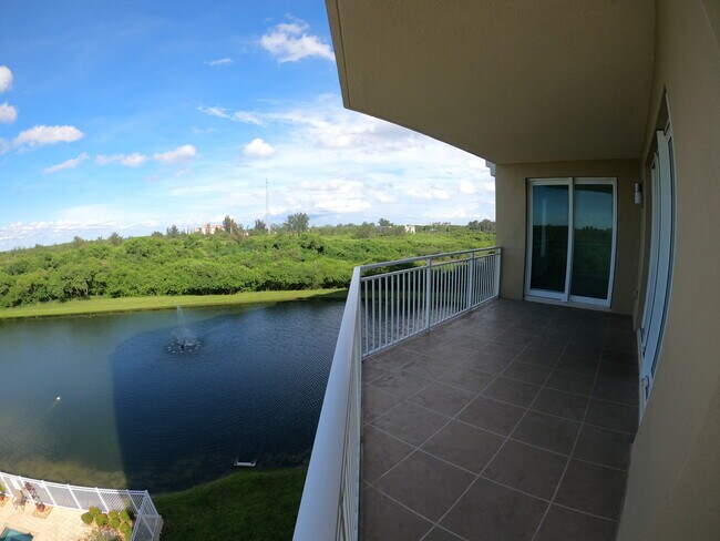 Building Photo - 10851 Mangrove Cay Ln NE
