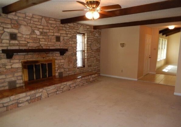Building Photo - Available July 6: Spacious Home With Large...