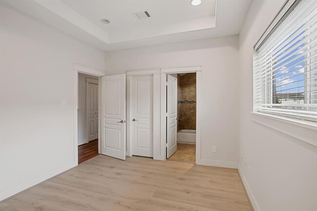 Building Photo - 5743 Kansas St