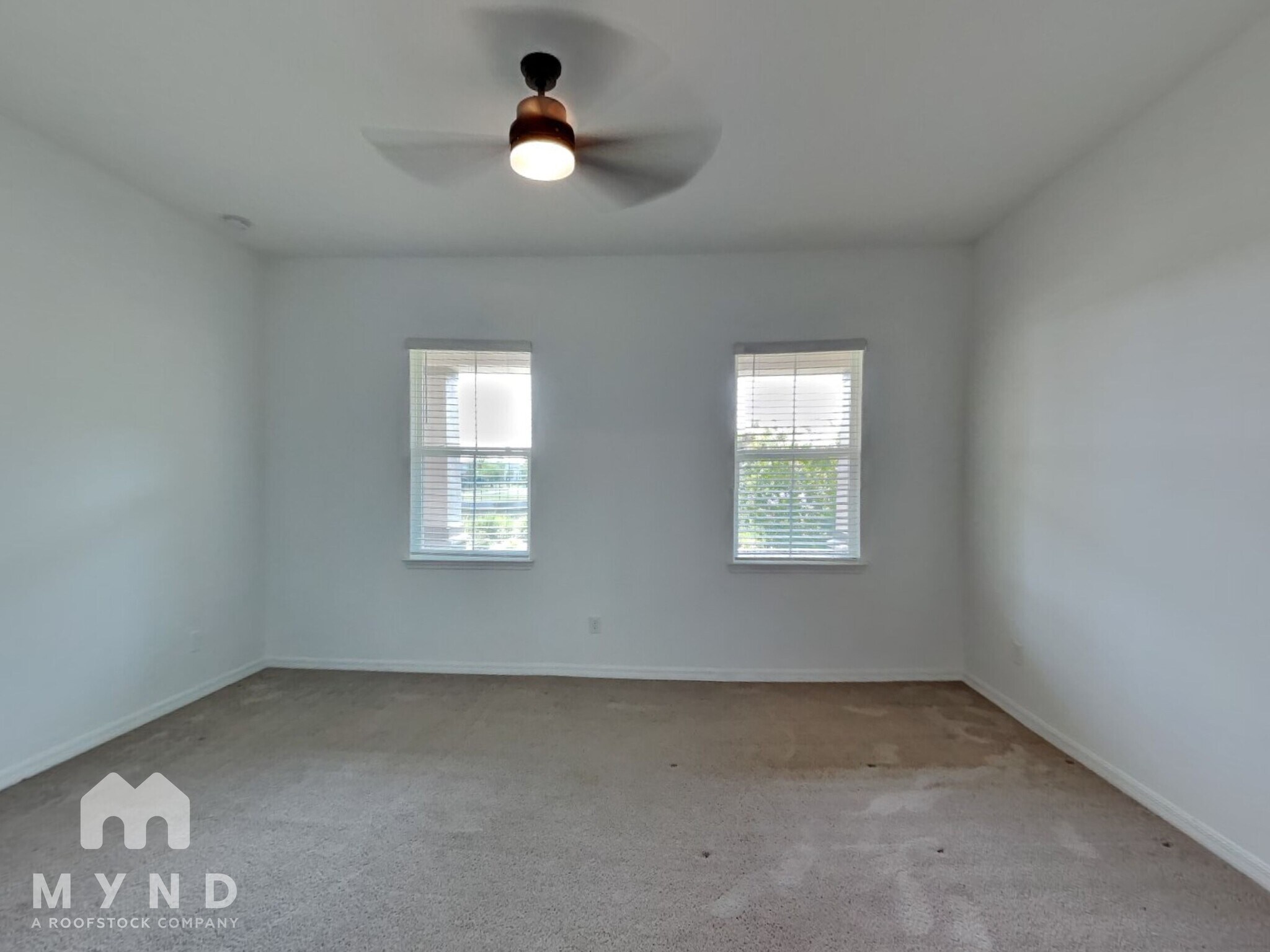Building Photo - 815 FIREROCK LN