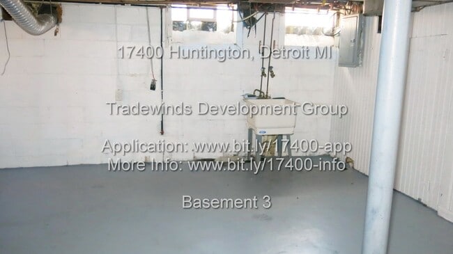 Building Photo - 17400 Huntington Rd