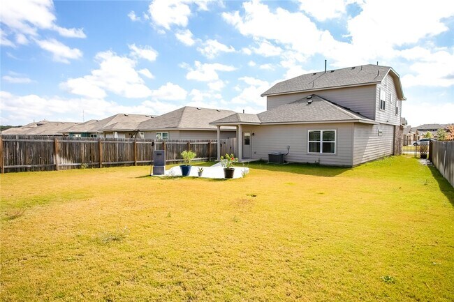 Building Photo - 605 Callahan Ln