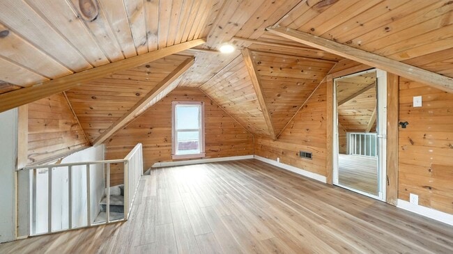 Building Photo - 3 bedroom home!