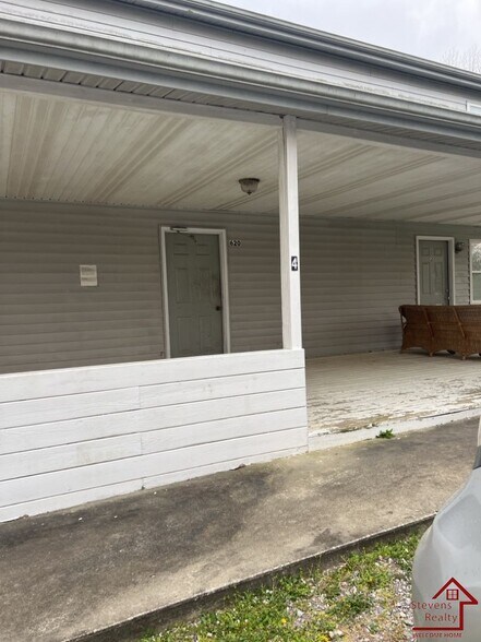 Building Photo - 620 Allie Ln