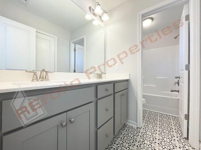 Building Photo - Stunning 4 Bedroom 2.5 Bathroom Home w/ Primary Suite on Main Level @ Ashcroft, Clayton, Availabl...