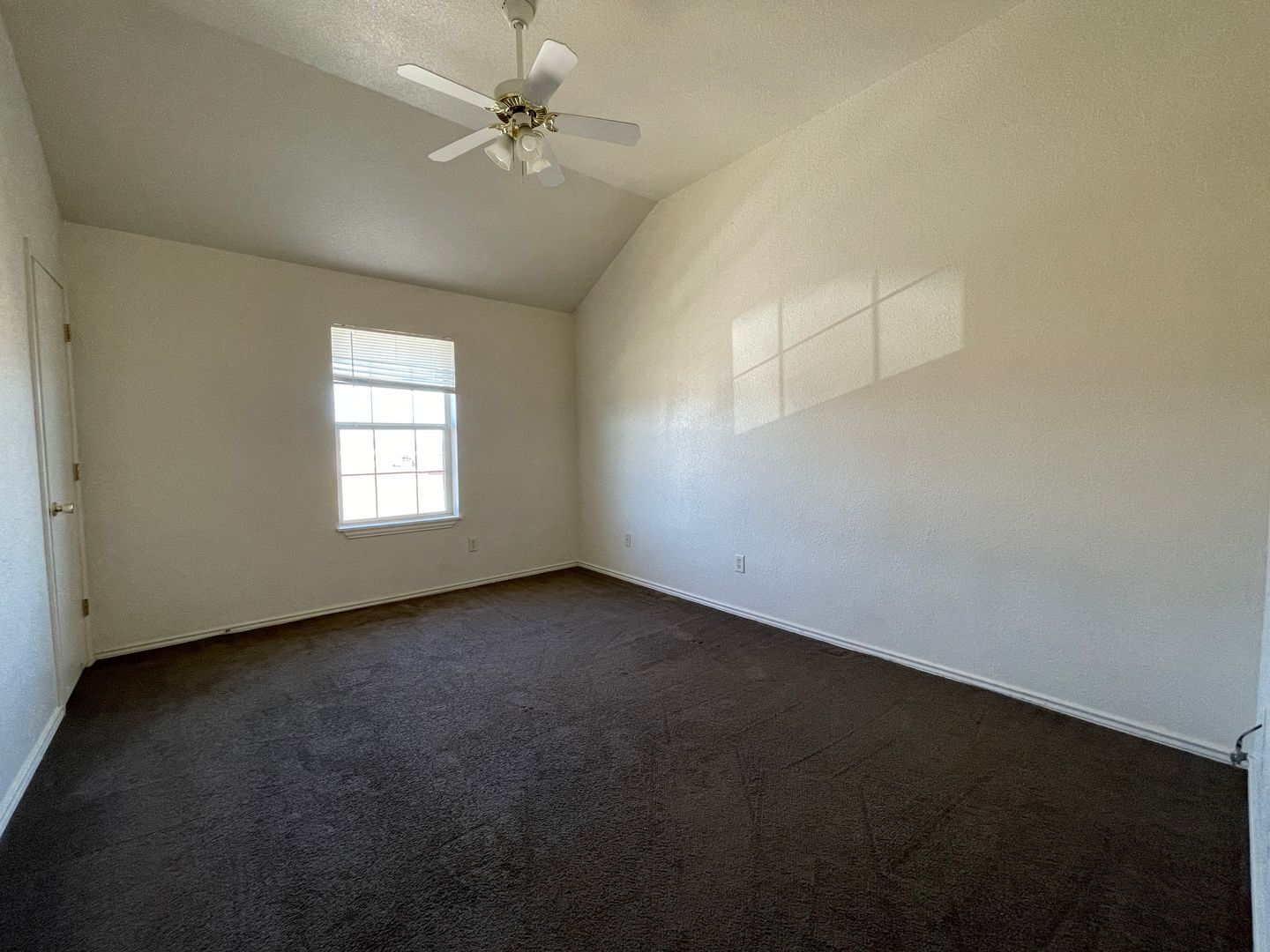 Building Photo - 4506 Sylvia Dr