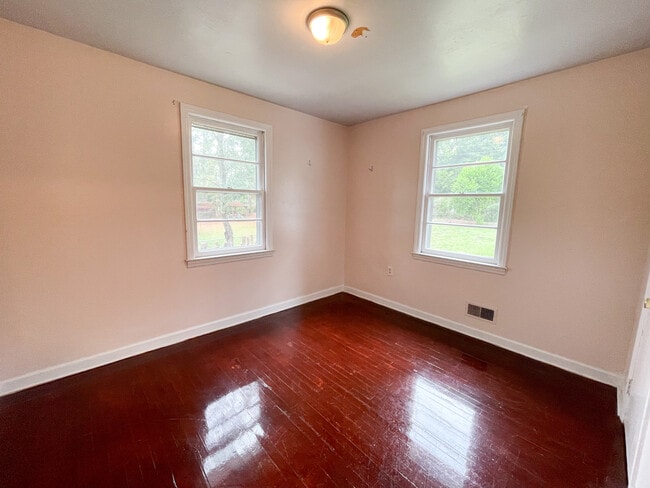 Building Photo - 331 Woodberry Rd