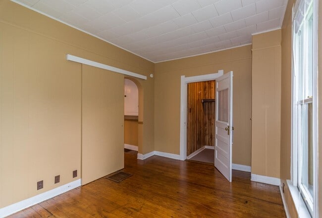 Building Photo - 821 S Anna Lee Ln