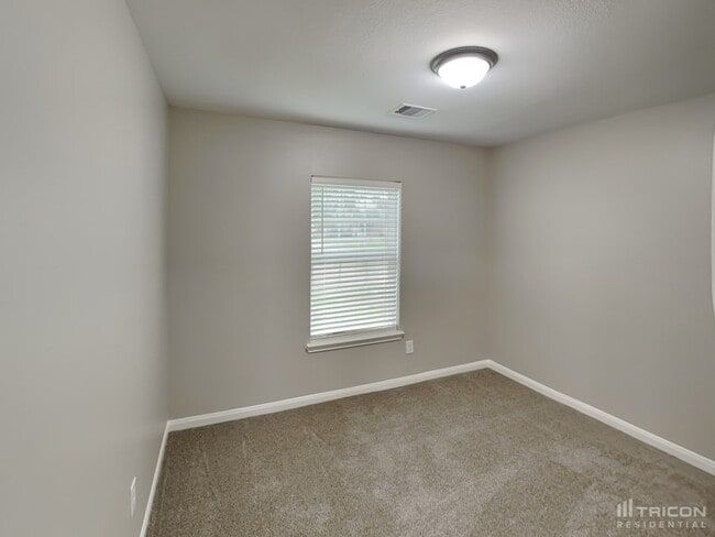 Building Photo - 8707 Hazel Rose Sky Dr