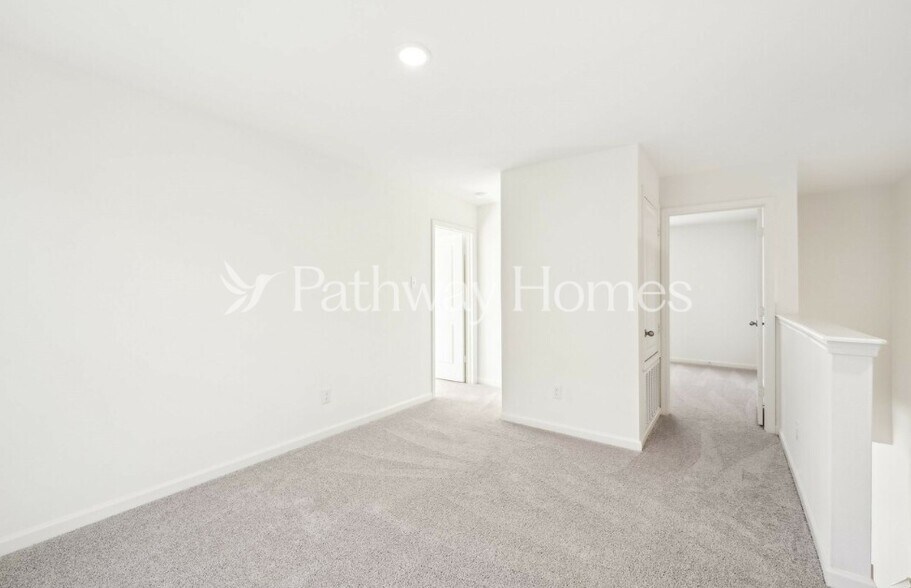 Building Photo - 1070 Large Poppy Dr
