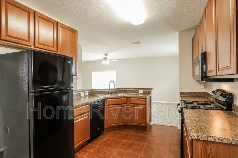 Building Photo - 9069 Gloucestershire Ct