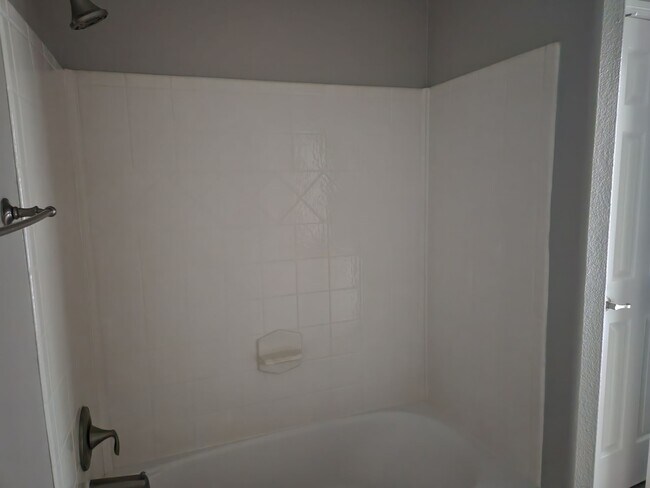 Building Photo - 20676 Oakhurst Meadows Dr