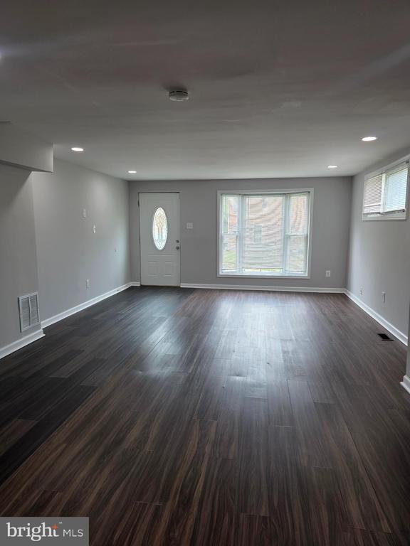 Building Photo - 2717 Woodland Ave