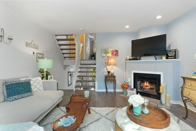 Building Photo - 101 Grove St