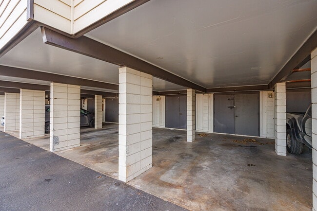 Building Photo - 471 Liholiho St