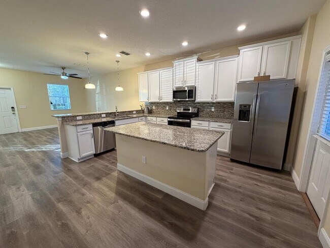 Building Photo - 5637 Water Rose Rd