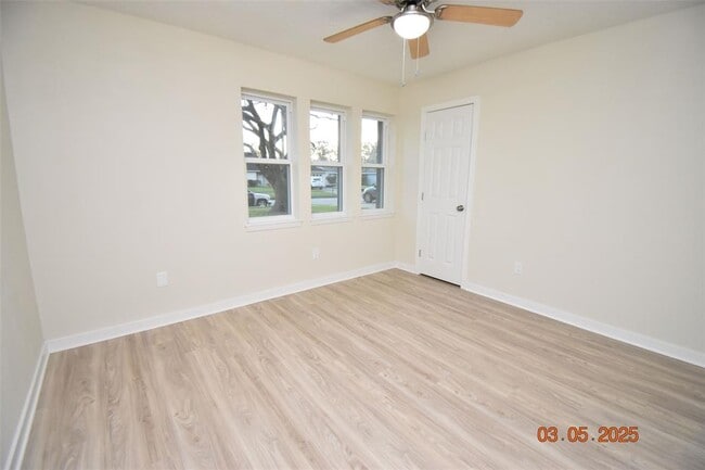 Building Photo - 16115 Bougainvilla Ln