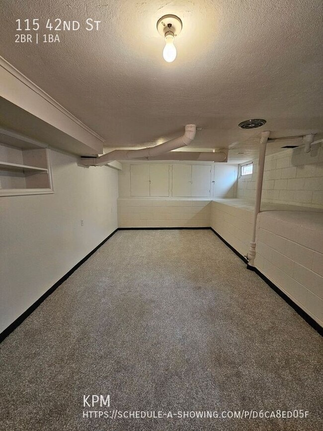 Building Photo - 115 42nd St