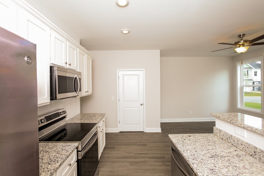 Building Photo - 417 Blue Robin Ln