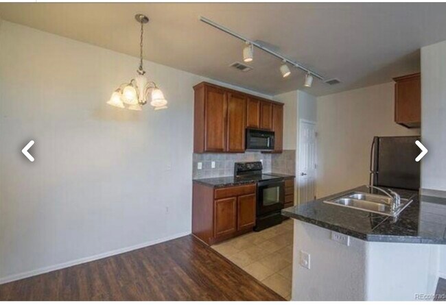 Building Photo - 2672 S Cathay Way