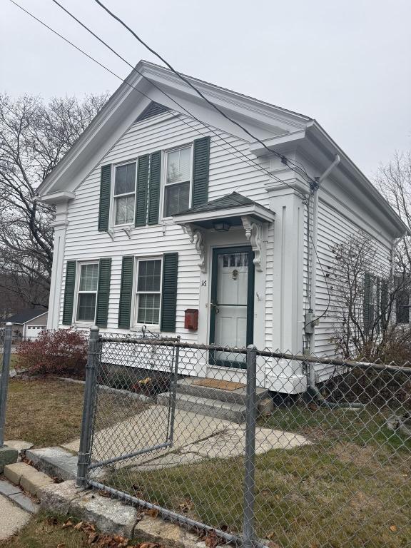 Building Photo - 16 Barber St