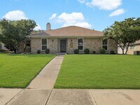 Building Photo - 4536 Miami Dr