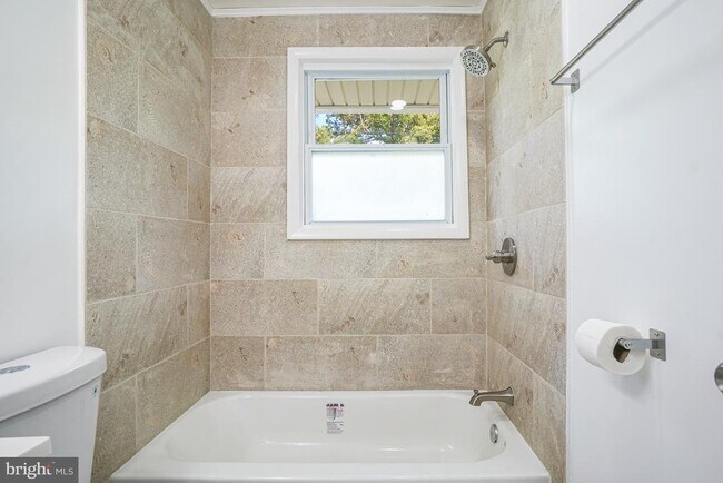 Building Photo - 10705 Lockridge Dr