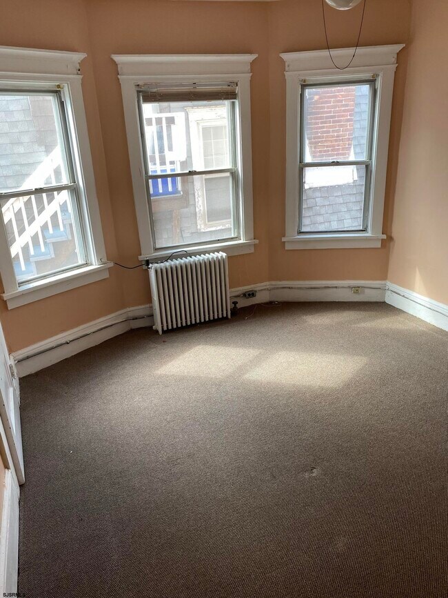 Building Photo - 5 Bartram Ave