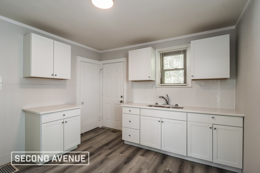 Building Photo - 1607 Minion Ave