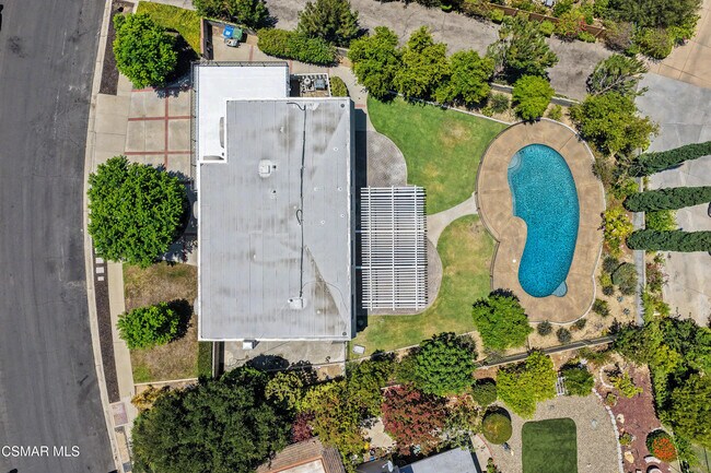 Building Photo - 22777 Brenford St