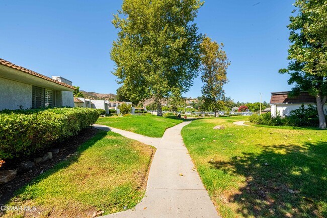 Building Photo - 3623 Summershore Ln