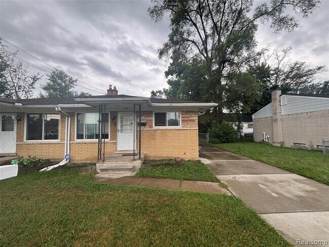 Primary Photo - 27441 Avondale St