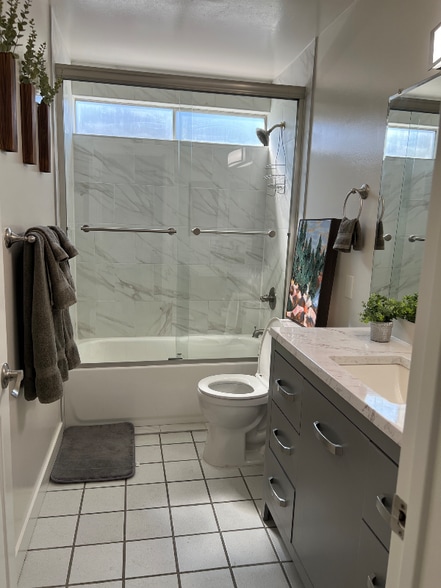 Building Photo - 2105 Corte Primavera